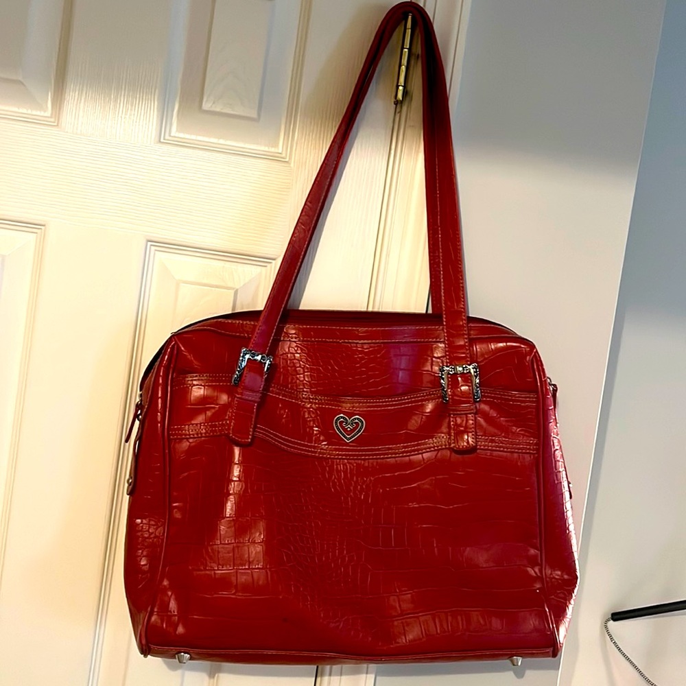 Red leather textured tote with zipper